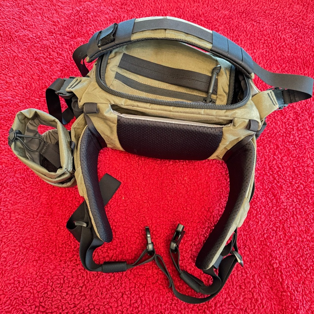 Kitanica Scorpion Pack with Water Bottle Holster - Picture 5 of 16